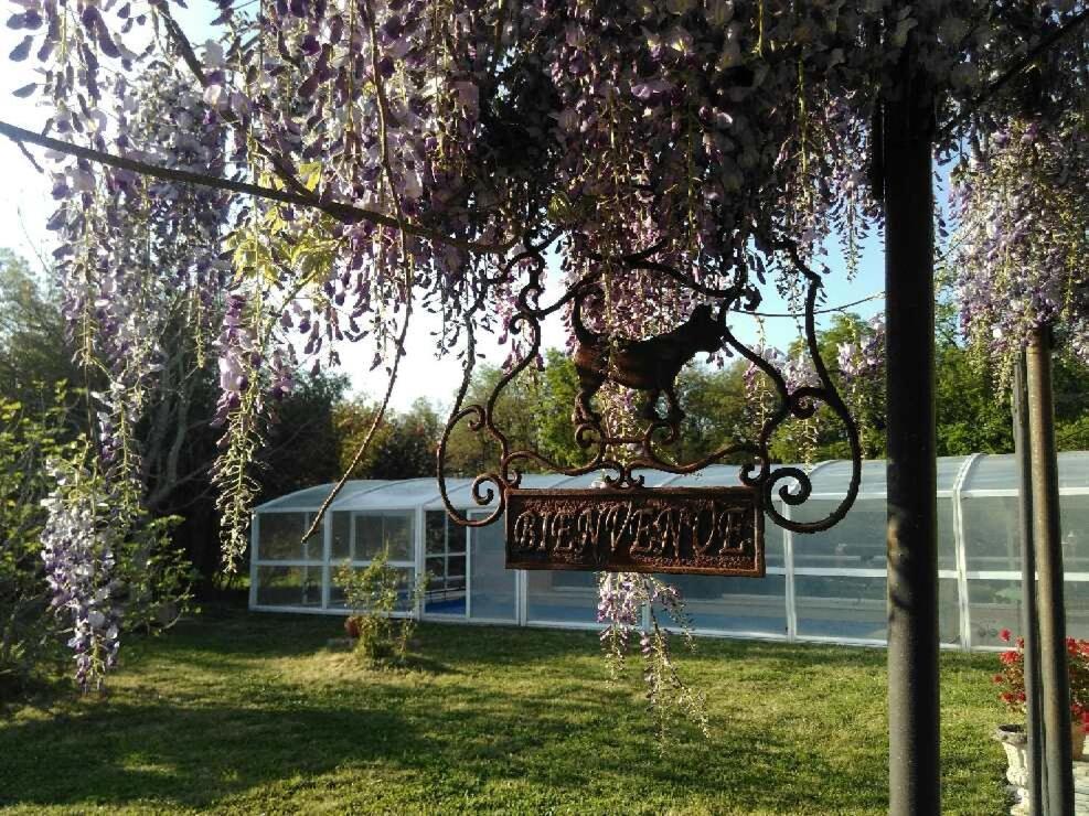 Bed and Breakfast La Ferme Du Bien Etre Athee-sur-Cher Екстер'єр фото